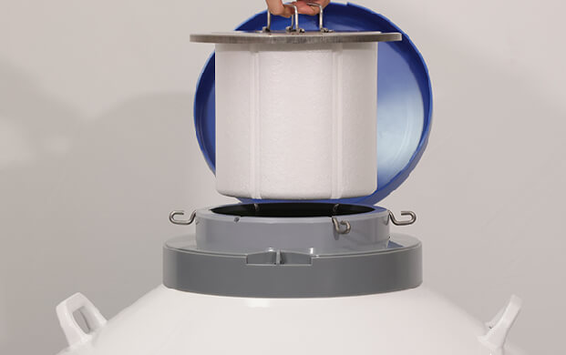 不蓋頸塞會導致液氮罐內液氮純度降低嗎?